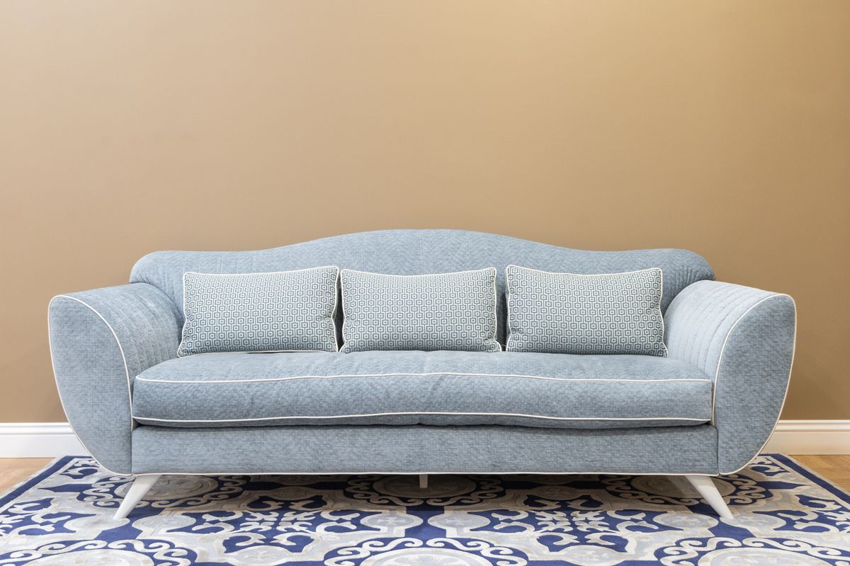 Qué muebles de una casa de Gavà encuentran comprador y qué camino toma el resto
